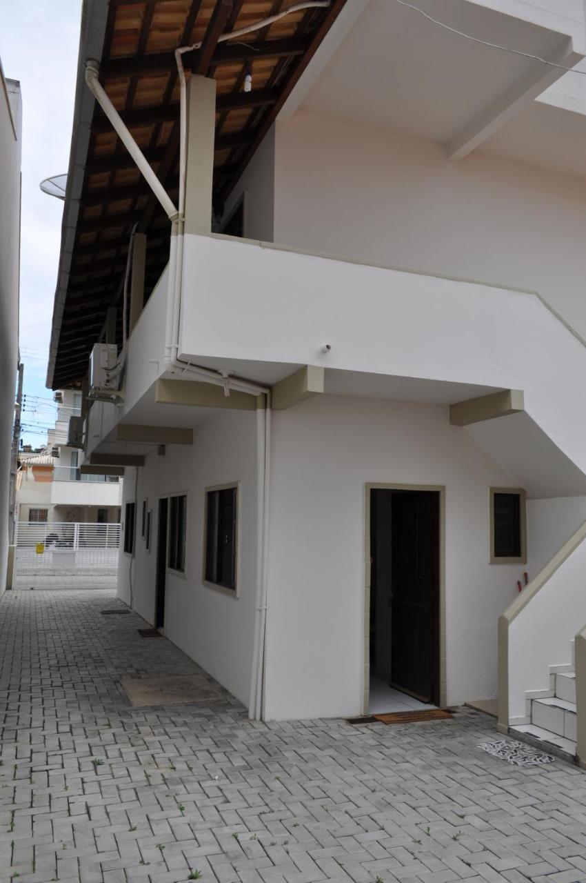 Apartamentos Bombinhas - 140 Metros Da Praia Dış mekan fotoğraf